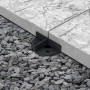 Fugenkreuz mit Bodenplatte, eingesetzt zwischen zwei Terrassenplatten